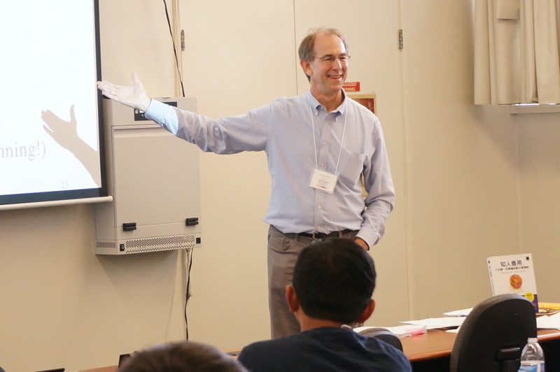 Co-author Ron Lichty presenting during the one-day class, "Managing the Unmanageable" at Code Stars Summit, Oct. 2014.